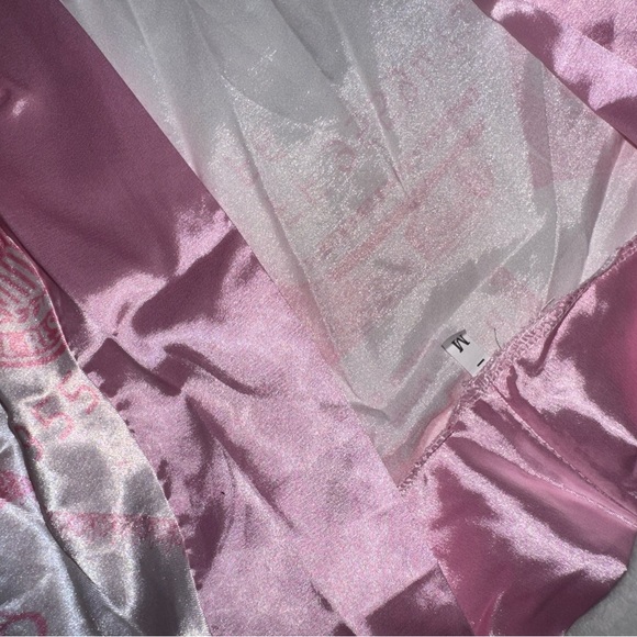 Pink Satin Robe - Picture 3 of 4